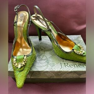 J.Renee’ “Rachel’s” SIZE 12M Beautiful bling green shoe for the fancy girl!